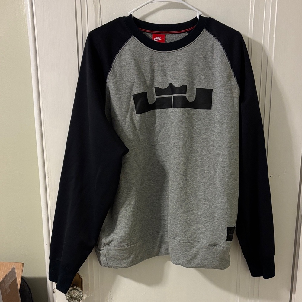 Nike LeBron James Men's Crewneck Sweater in Gray and Black